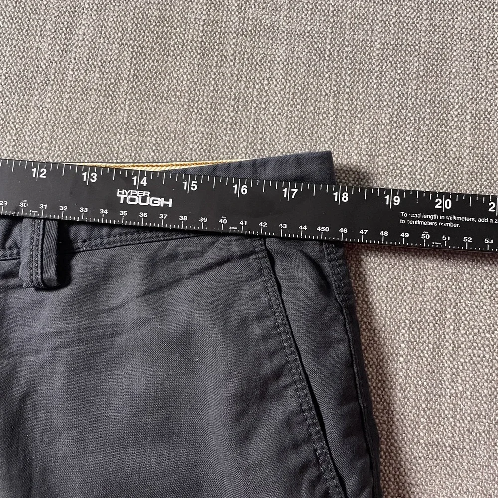 Tommy Bahama Chino Shorts Mens 35 Black Cotton Stretch Flat Front Comfortable
